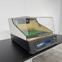 New Brunswick Innova 40 Incubator Shaker image 0